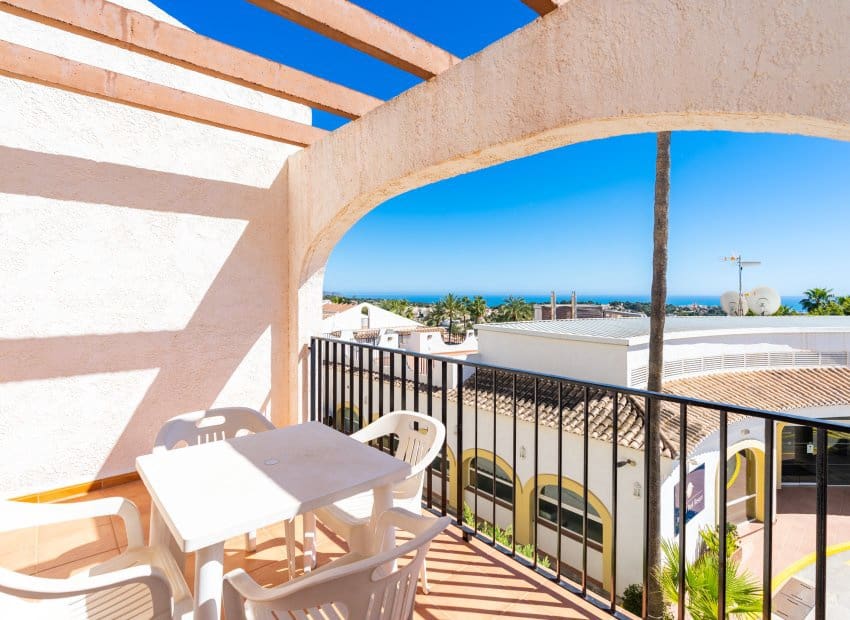 Apartamento de 2 habitaciones en Calpe / Calp en venta con piscina garaje - 240.000 € (Ref: 10168871)