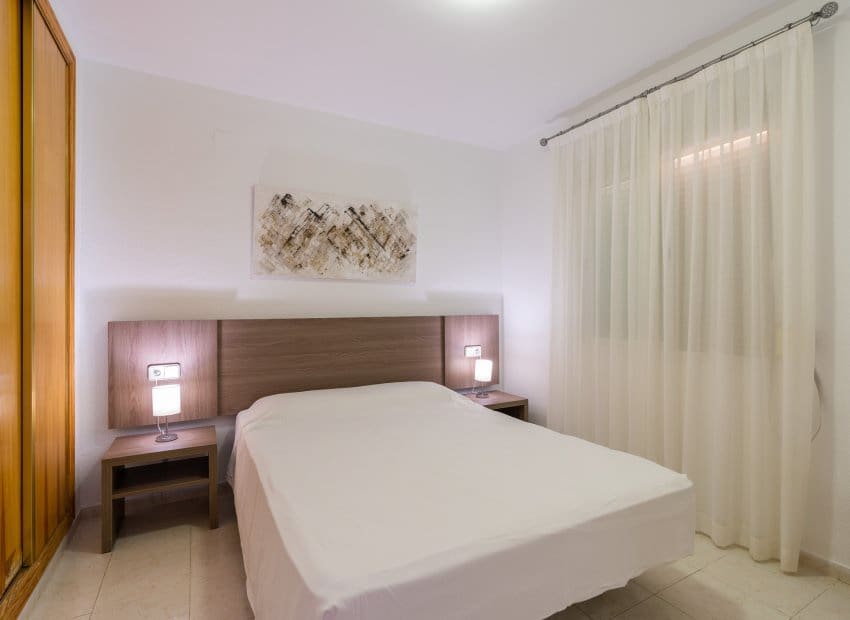 Apartamento de 2 habitaciones en Calpe / Calp en venta con piscina garaje - 240.000 € (Ref: 10168871)