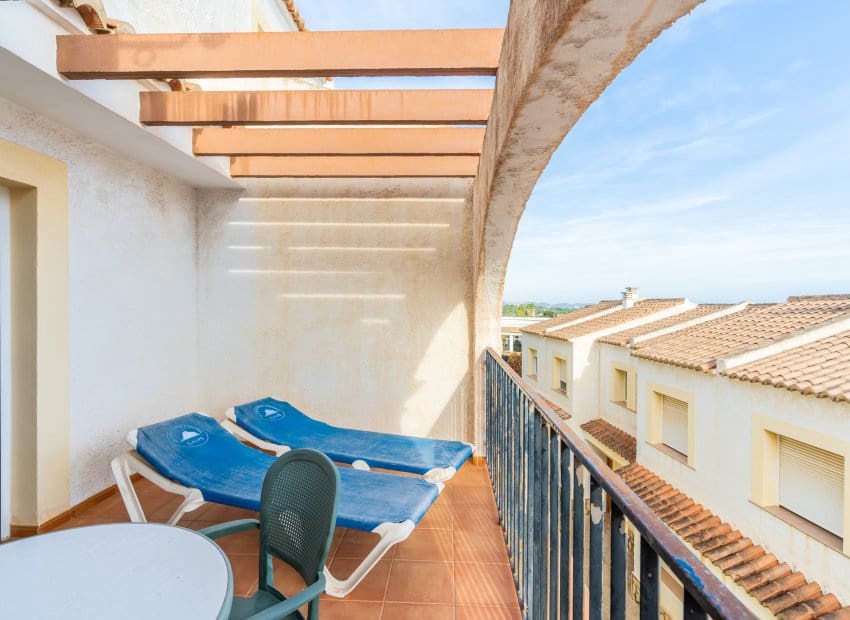Apartamento de 2 habitaciones en Calpe / Calp en venta con piscina garaje - 240.000 € (Ref: 10168871)