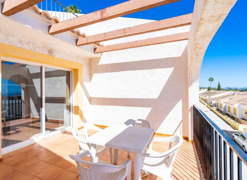 Apartamento de 2 habitaciones en Calpe / Calp en venta con piscina garaje - 240.000 € (Ref: 10168871)