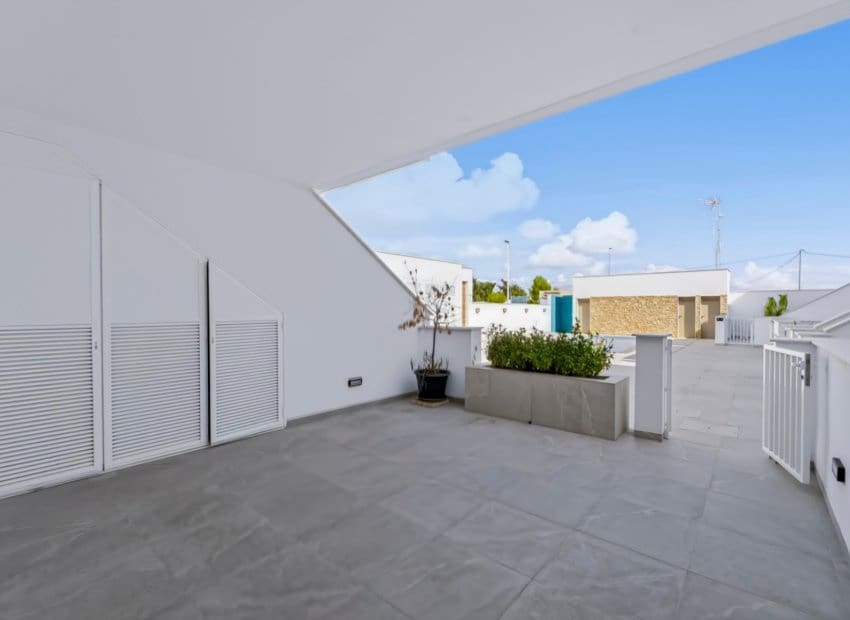 Apartamento de 2 habitaciones en San Pedro del Pinatar en venta con piscina garaje - 249.000 € (Ref: 10168875)