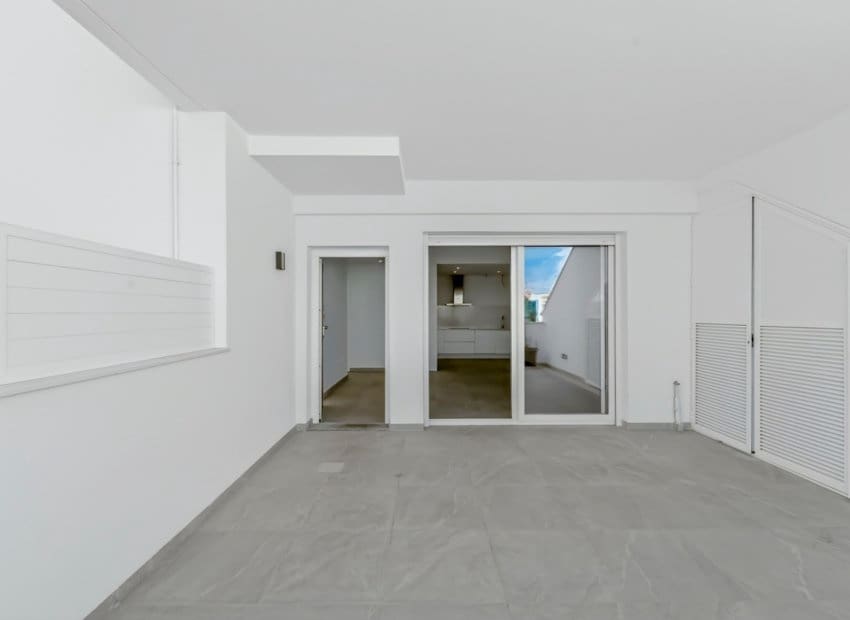 Apartamento de 2 habitaciones en San Pedro del Pinatar en venta con piscina garaje - 249.000 € (Ref: 10168875)