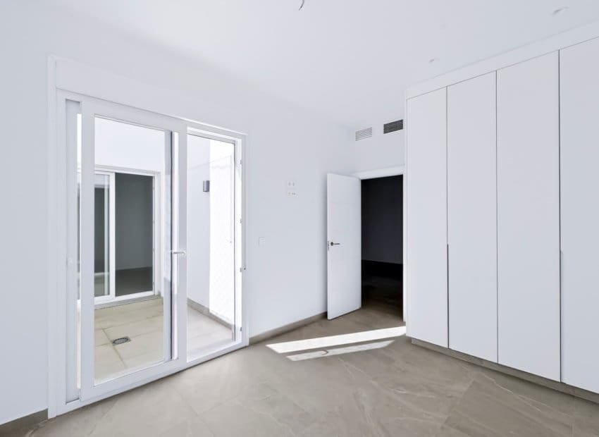 Apartamento de 2 habitaciones en San Pedro del Pinatar en venta con piscina garaje - 249.000 € (Ref: 10168875)