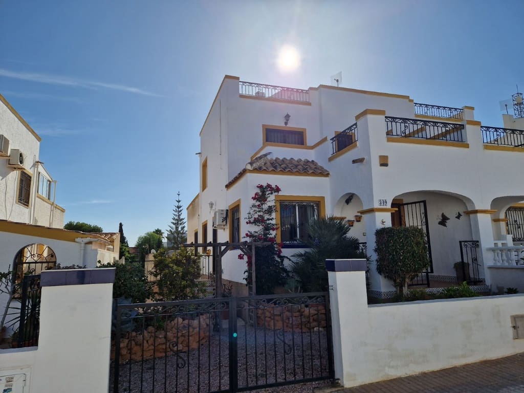 3 bedroom Townhouse for sale in La Florida, Orihuela with pool garage € 165,000 (Ref 7953297)
