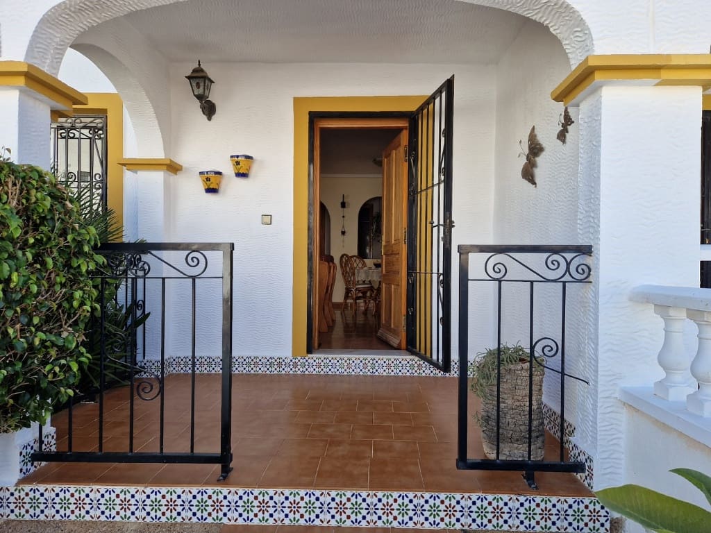 3 bedroom Townhouse for sale in La Florida, Orihuela with pool garage