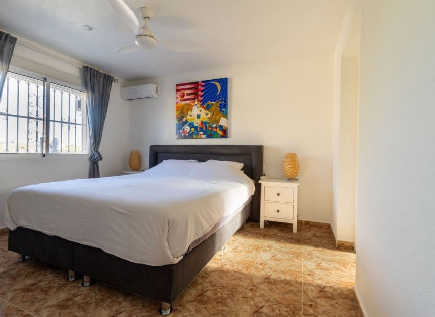 5 soveværelse Villa til salg i Benijofar med swimmingpool - € 495.000 (Ref: 8696034)