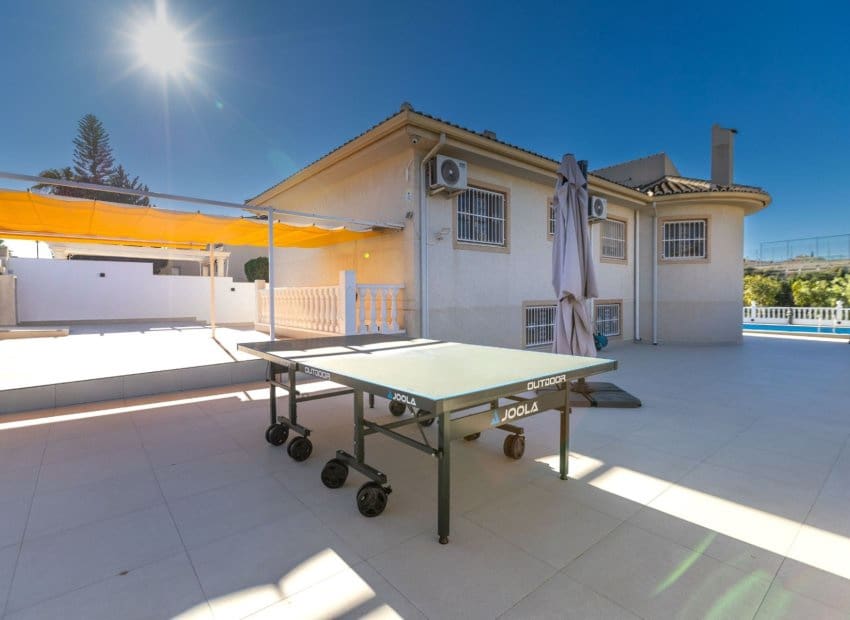 5 soveværelse Villa til salg i Benijofar med swimmingpool - € 495.000 (Ref: 8696034)