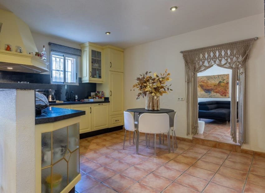 5 sypialnia Willa na sprzedaż w Benijofar z basenem - 498 000 € (Ref: 9031058)