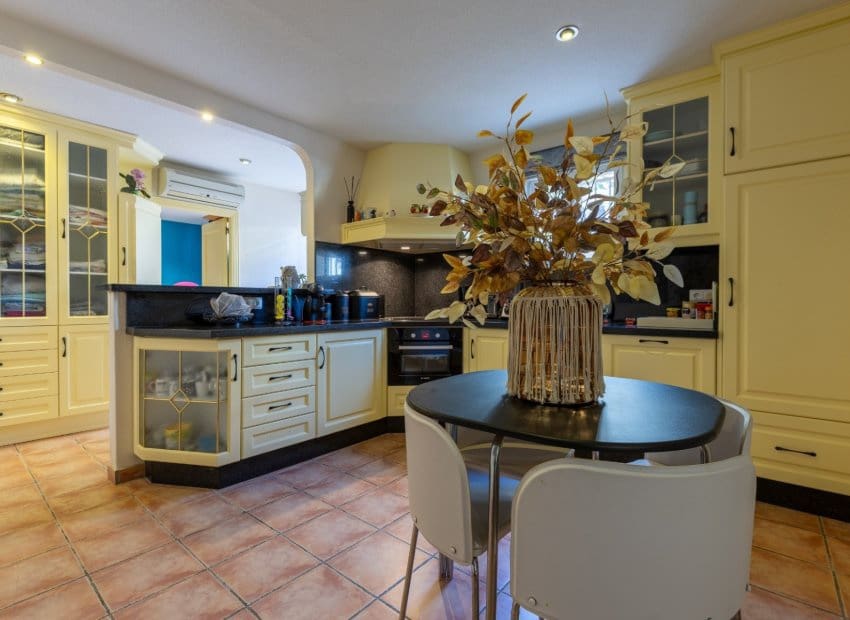 5 sypialnia Willa na sprzedaż w Benijofar z basenem - 498 000 € (Ref: 9031058)