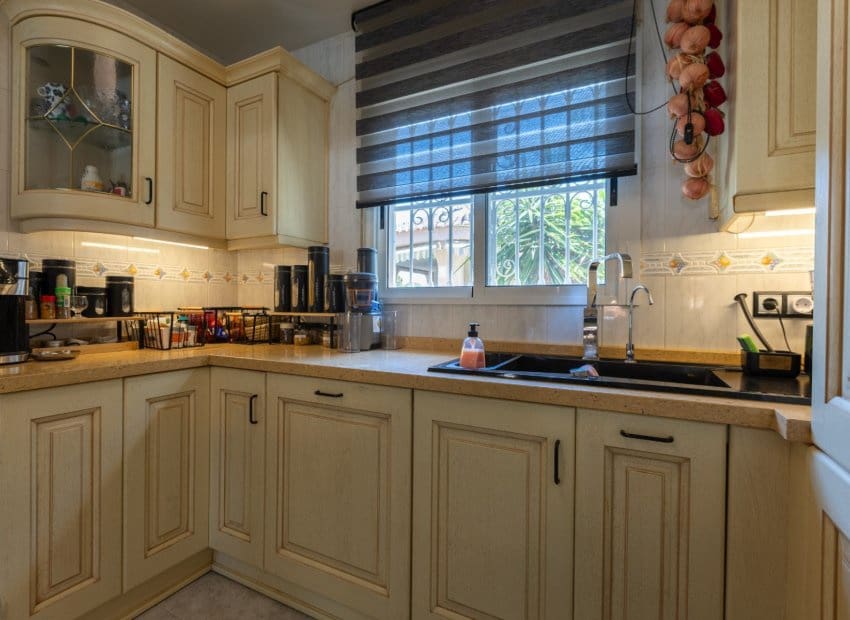 5 sypialnia Willa na sprzedaż w Benijofar z basenem - 498 000 € (Ref: 9031058)