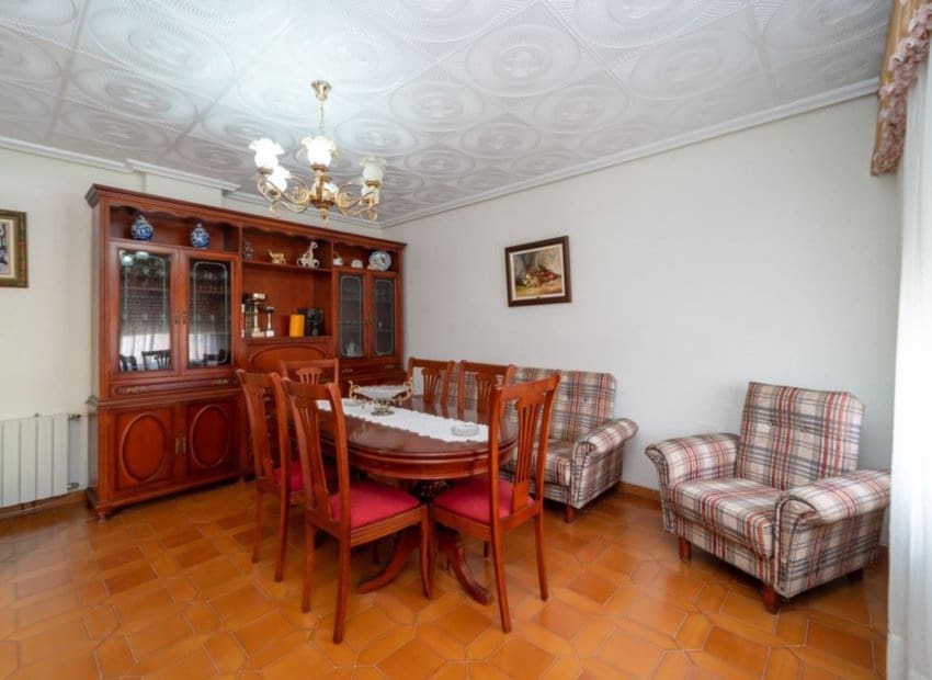 4 soverom Villa til salgs i Salinas med garasje - € 210 000 (Ref: 9112952)