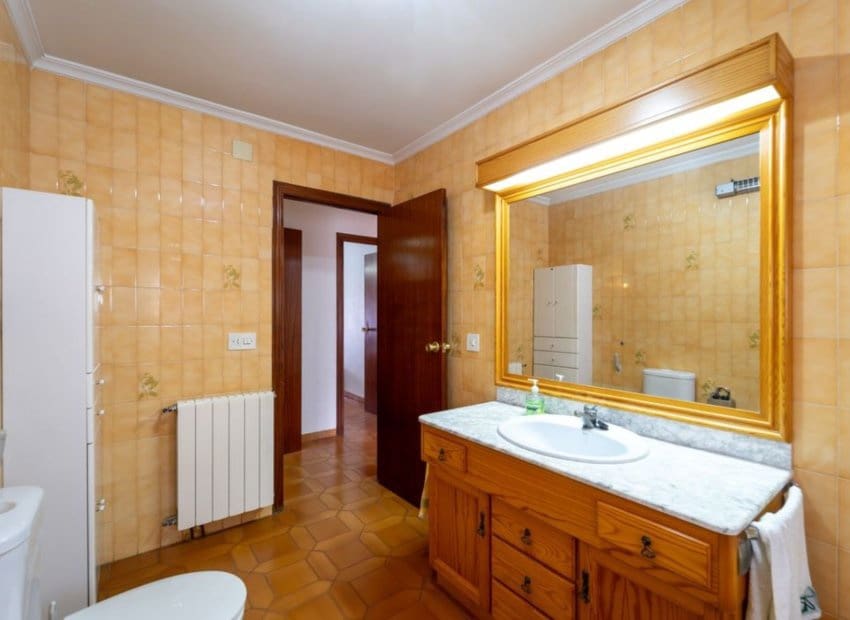 4 soverom Villa til salgs i Salinas med garasje - € 210 000 (Ref: 9112952)