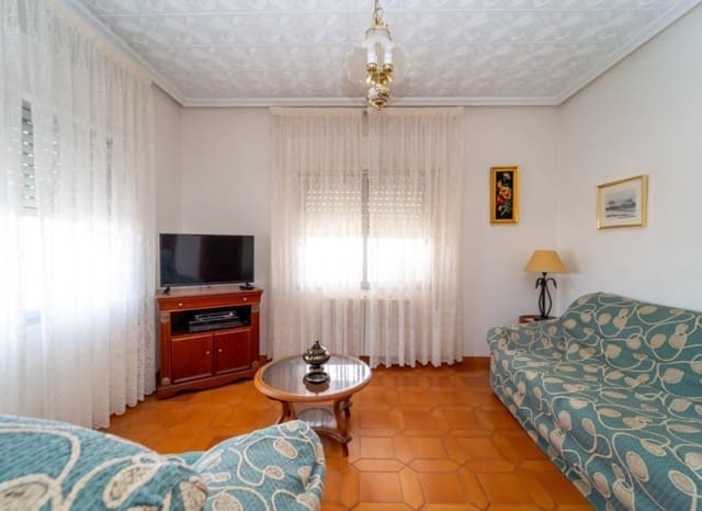 4 makuuhuone Huvila myytävänä paikassa Salinas mukana 
autotalli - 210 000 € (Ref: 9112952)