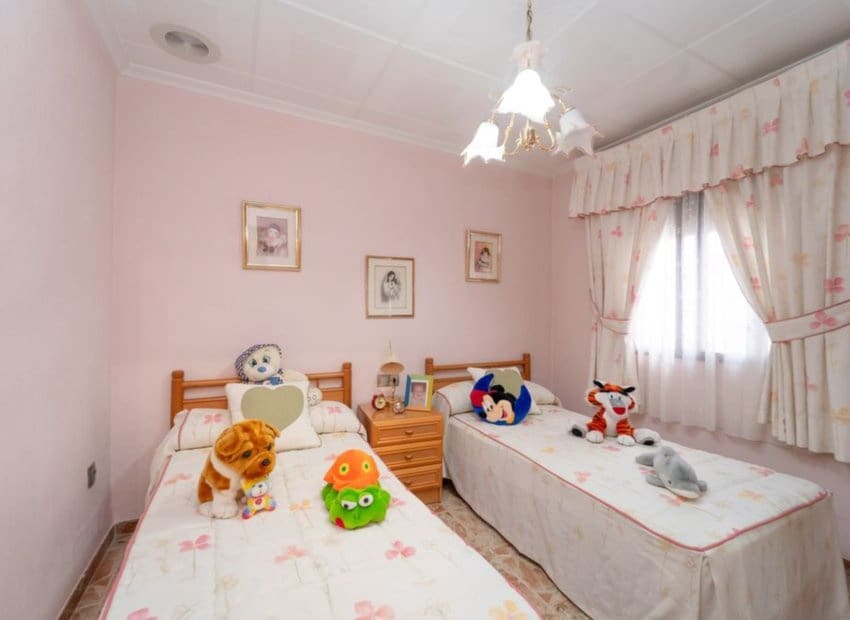 3 soverom Leilighet til salgs i Alicante by - € 150 000 (Ref: 9113397)