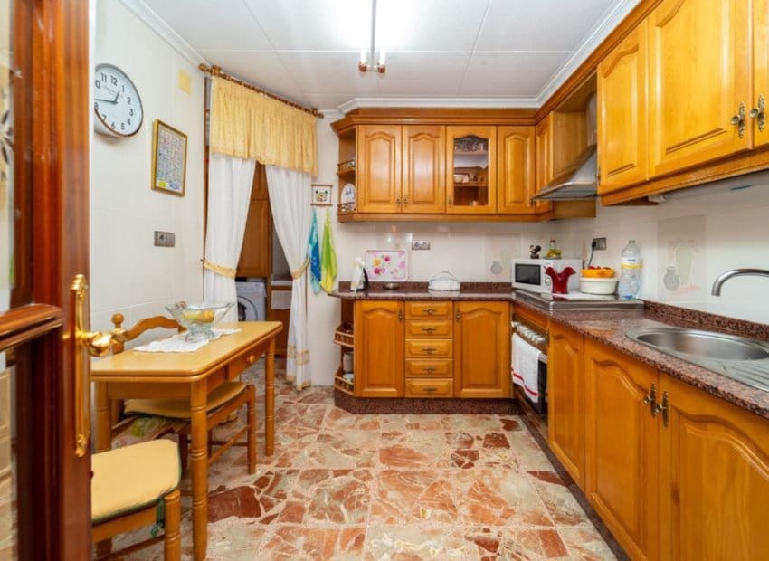 3 soverom Leilighet til salgs i Alicante by - € 150 000 (Ref: 9113397)