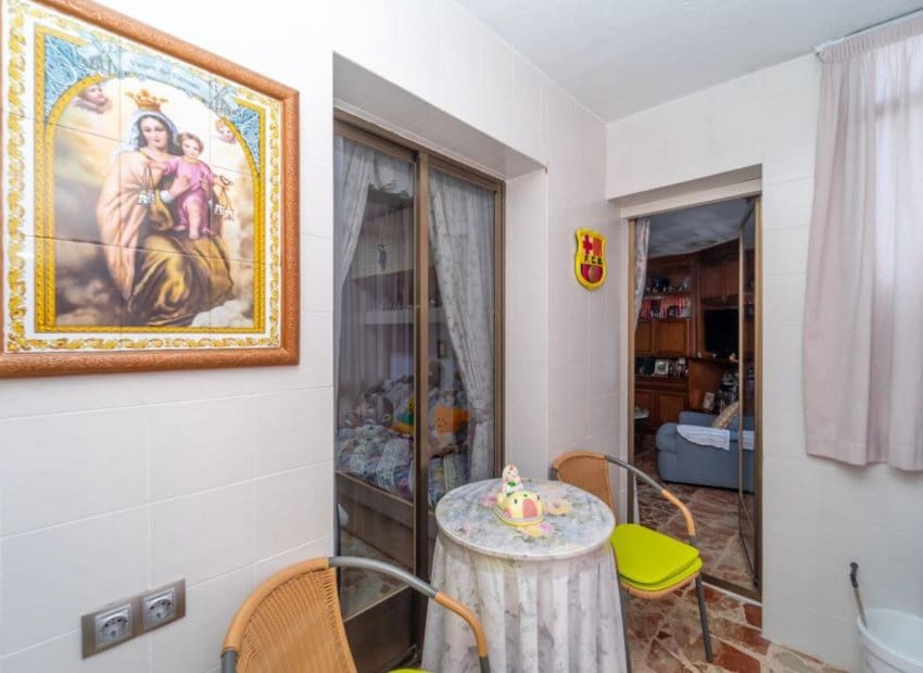3 soverom Leilighet til salgs i Alicante by - € 150 000 (Ref: 9113397)