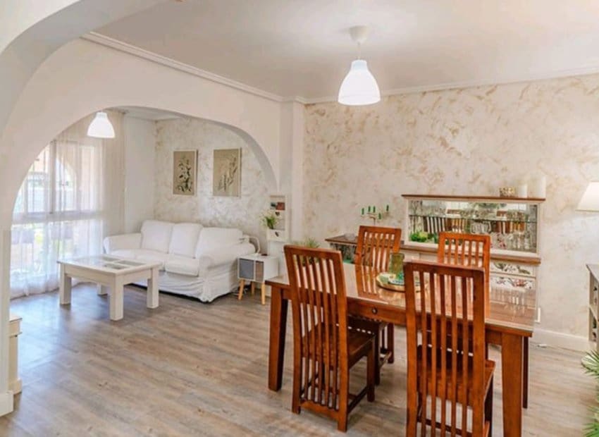 3 soverom Villa til salgs i Gran Alacant med svømmebasseng - € 299 000 (Ref: 9115209)