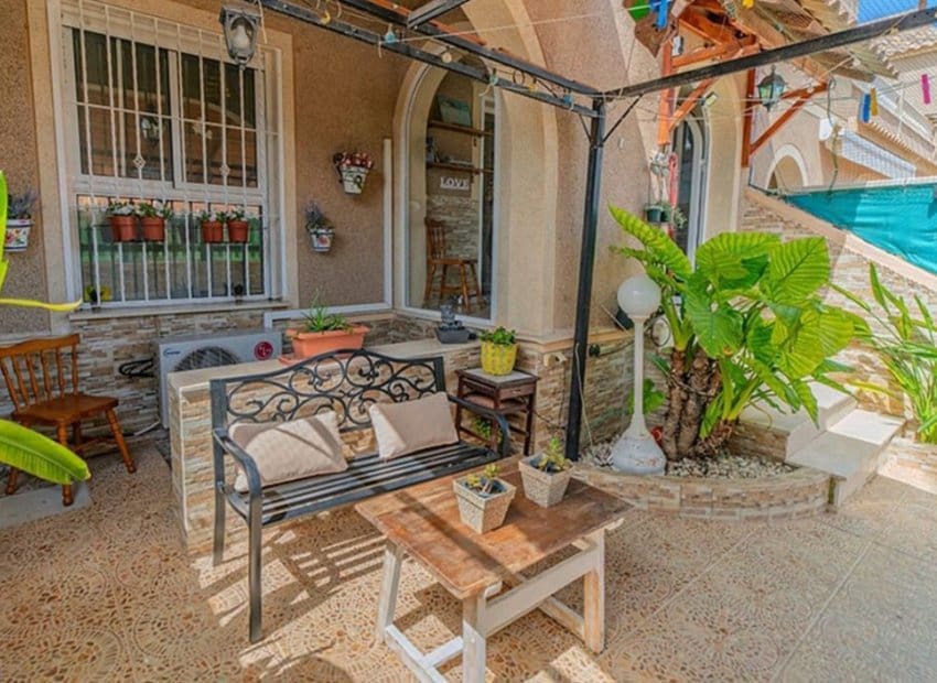 3 soverom Villa til salgs i Gran Alacant med svømmebasseng - € 299 000 (Ref: 9115209)