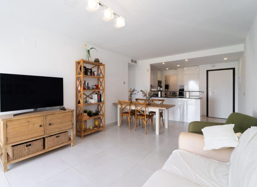 2 bedroom Beach Apartment for sale in Arenales del Sol with pool garage - € 520,000 (Ref: 9187772)