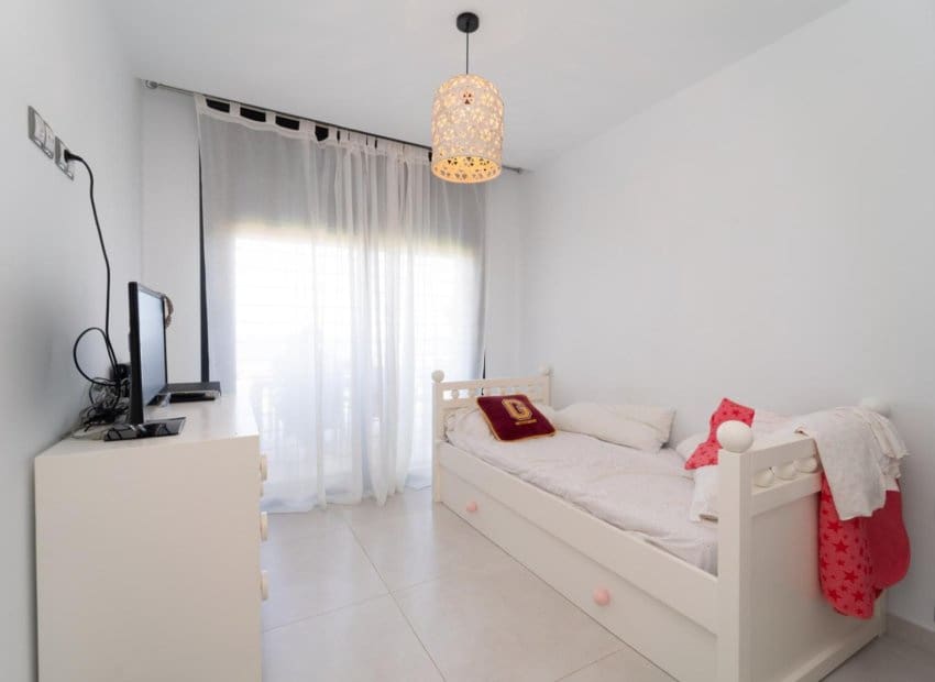 2 bedroom Beach Apartment for sale in Arenales del Sol with pool garage - € 520,000 (Ref: 9187772)