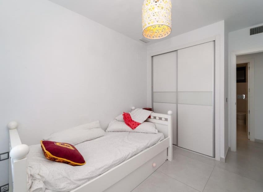 2 bedroom Beach Apartment for sale in Arenales del Sol with pool garage - € 520,000 (Ref: 9187772)