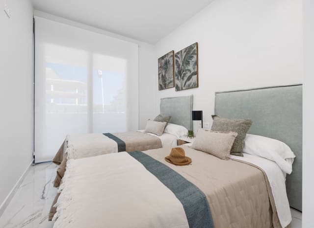 Apartamento de 2 habitaciones en San Miguel de Salinas en venta con piscina - 244.000 € (Ref: 9189252)