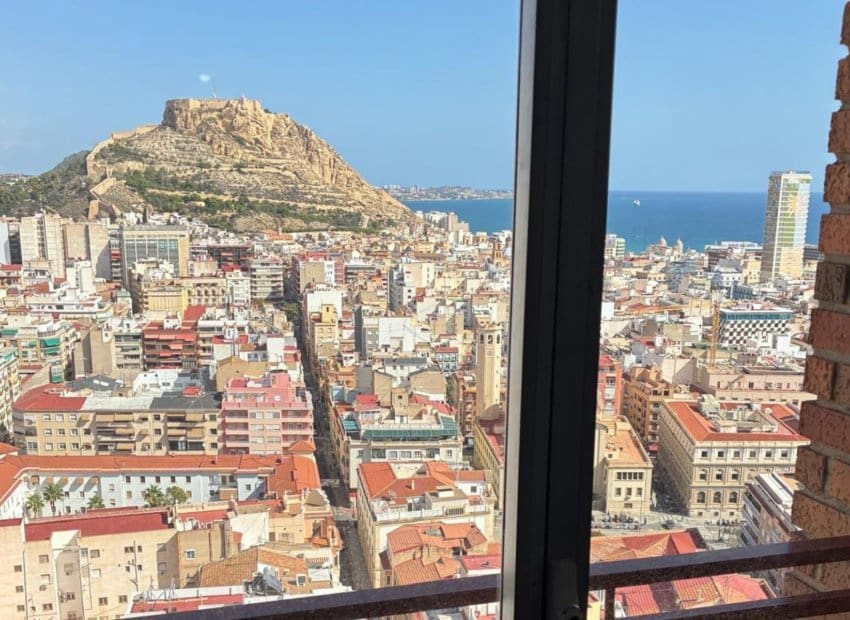 Estúdio para venda em Alicante cidade - 180 000 € (Ref: 9669630)