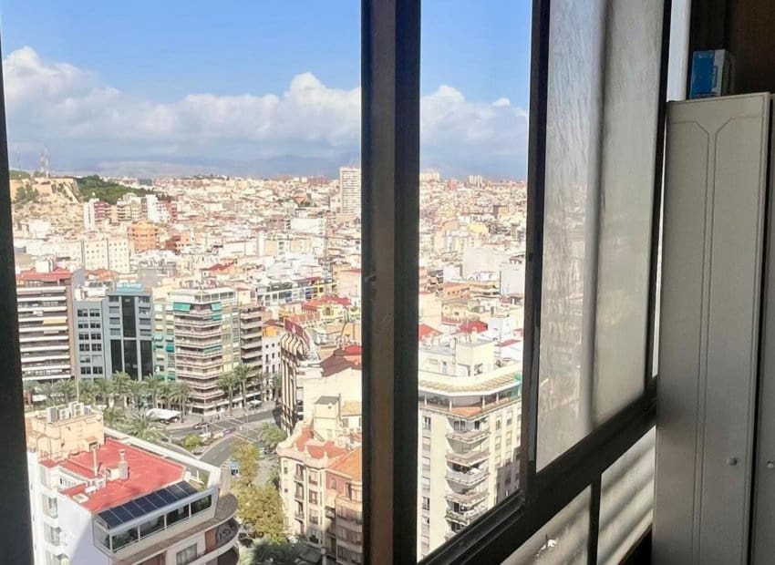 Estúdio para venda em Alicante cidade - 180 000 € (Ref: 9669630)