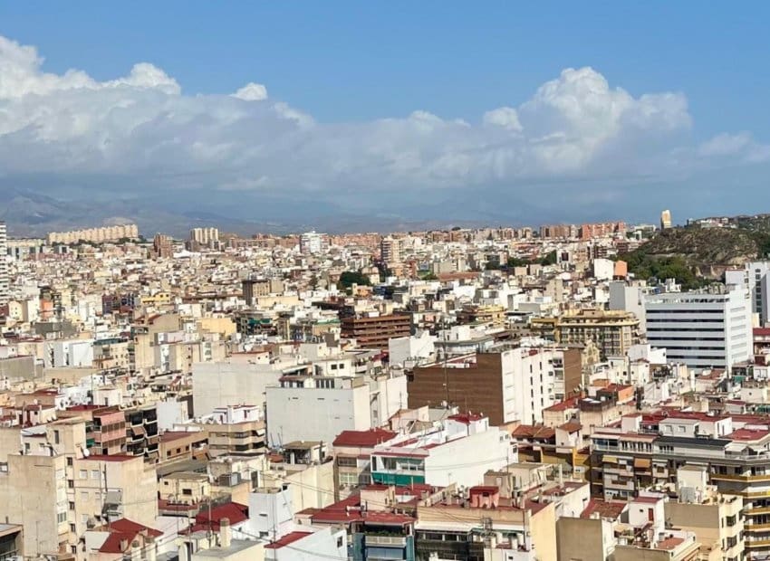 Estúdio para venda em Alicante cidade - 180 000 € (Ref: 9669630)