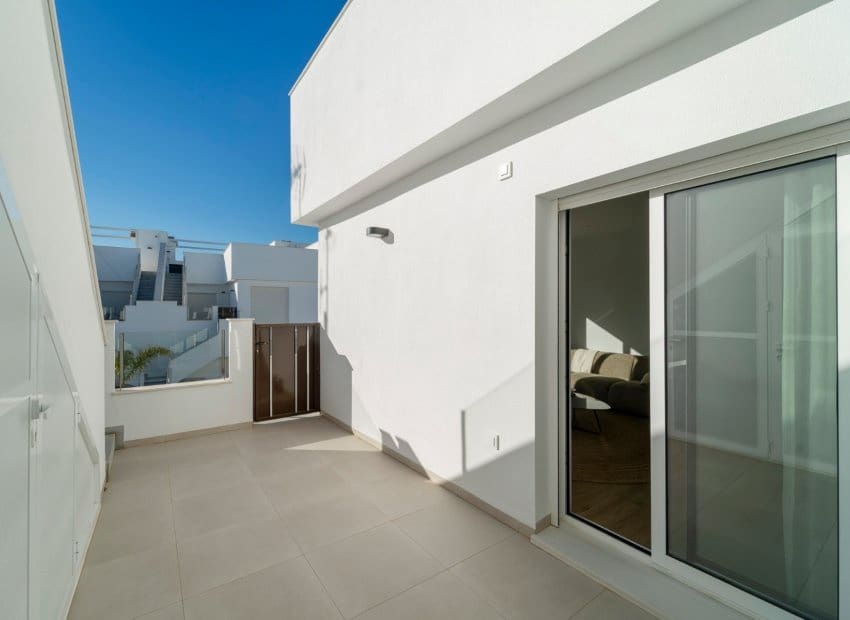 3 soveværelse Penthouse til salg i Pilar de la Horadada med swimmingpool garage - € 349.000 (Ref: 9704993)