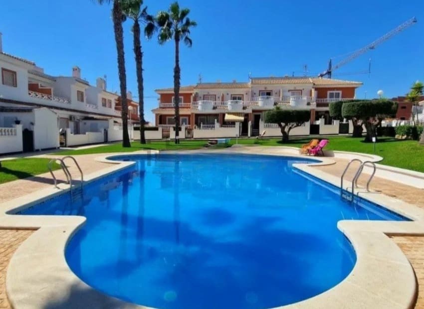 3 chambre Maison de Ville à vendre à Ciudad Quesada avec piscine - 240 000 € (Ref: 9745173)