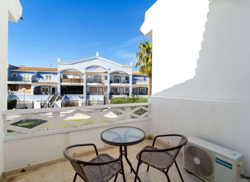 3 soverom Hus til salgs i Ciudad Quesada med svømmebasseng - € 240 000 (Ref: 9745173)