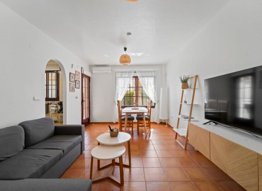 2 sypialnia Apartament na sprzedaż w La Torreta z basenem - 154 900 € (Ref: 9798493)