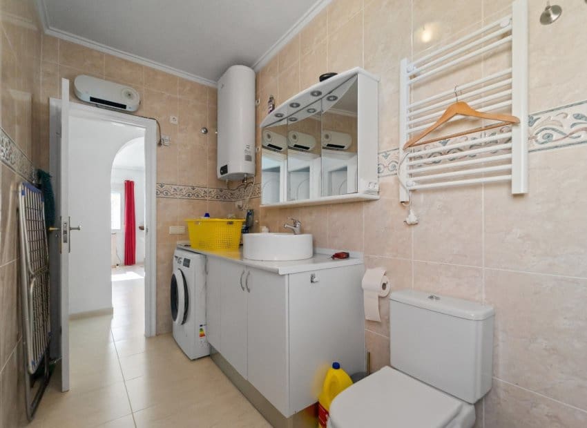 2 bedroom Villa for sale in Monte Azul with pool - € 299,000 (Ref: 9814083)
