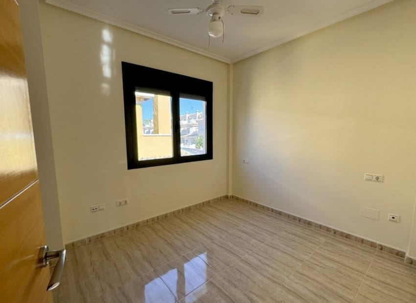 3 sypialnia Willa na sprzedaż w Ciudad Quesada z basenem - 290 000 € (Ref: 9816640)