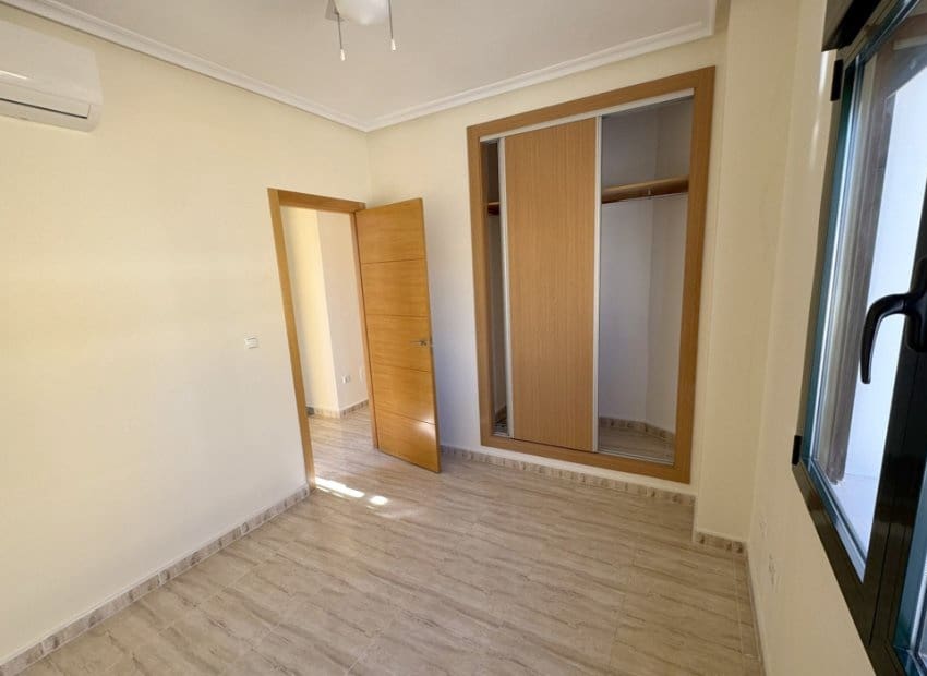 3 sypialnia Willa na sprzedaż w Ciudad Quesada z basenem - 290 000 € (Ref: 9816640)