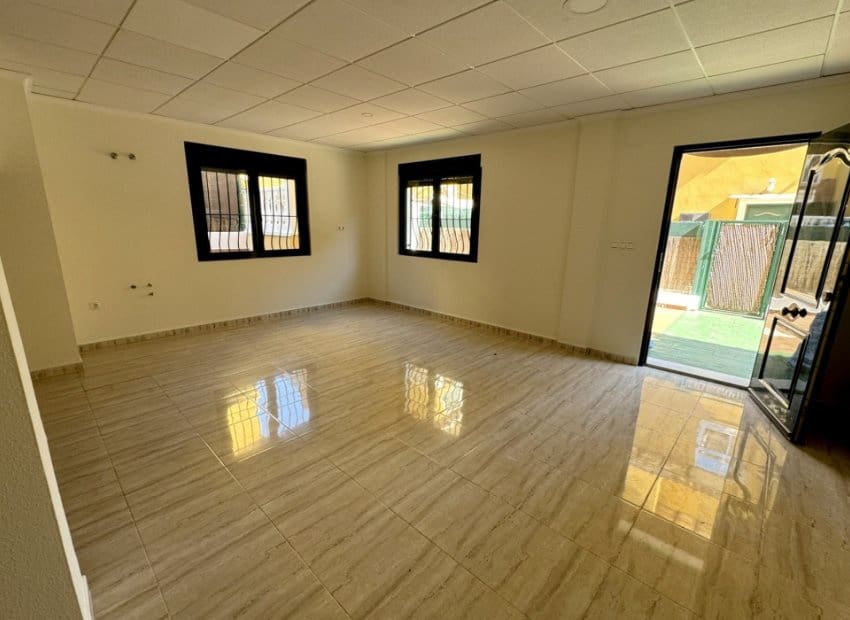 3 sypialnia Willa na sprzedaż w Ciudad Quesada z basenem - 290 000 € (Ref: 9816640)