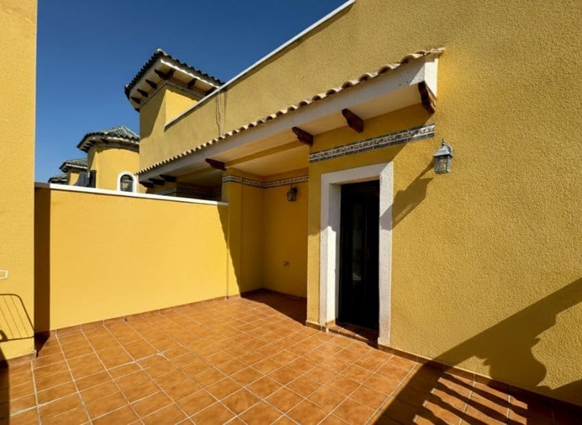 2 chambre Villa/Maison Semi-Mitoyenne à vendre à Ciudad Quesada avec piscine - 250 000 € (Ref: 9816641)