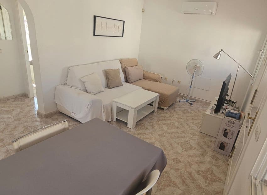 2 bedroom Villa for sale in Rojales with pool - € 285,000 (Ref: 9867946)