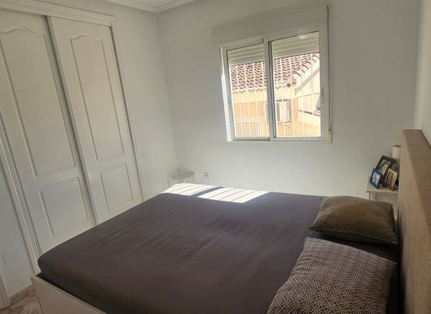 2 bedroom Villa for sale in Rojales with pool - € 285,000 (Ref: 9867946)