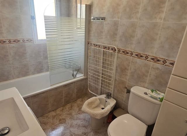2 soveværelse Villa til salg i Rojales med swimmingpool - € 285.000 (Ref: 9867946)