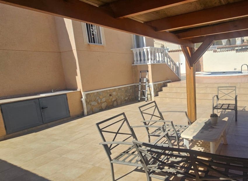 2 bedroom Villa for sale in Rojales with pool - € 285,000 (Ref: 9867946)
