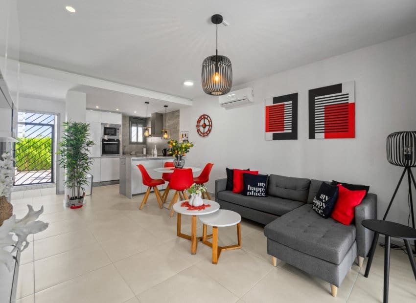 2 bedroom Apartment for sale in Punta Prima with pool garage - € 294,500 (Ref: 9928608)