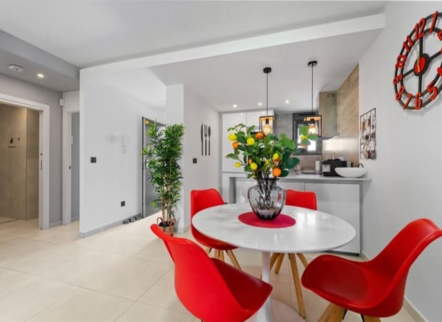 2 chambre Appartement à vendre à Punta Prima, Torrevieja avec piscine garage - 294 500 € (Ref: 9928608)