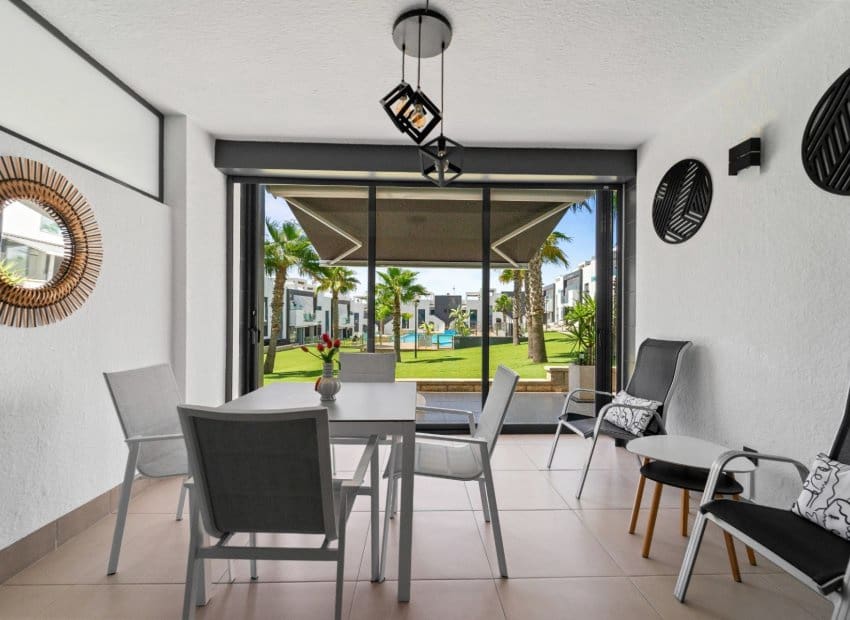 2 bedroom Apartment for sale in Punta Prima with pool garage - € 294,500 (Ref: 9928608)