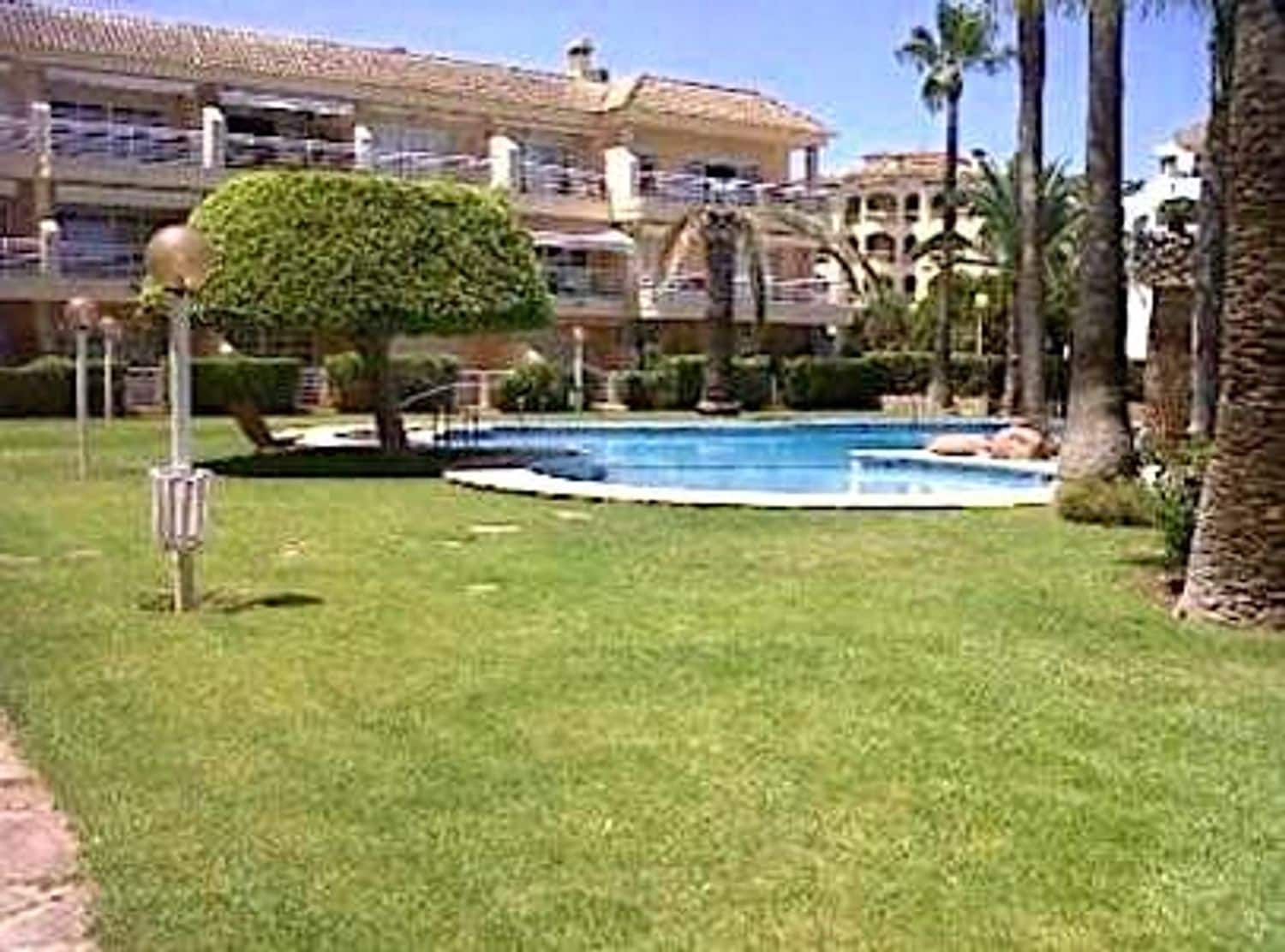 3 makuuhuone Huoneisto vuokrattavana paikassa Javea / Xabia mukana uima-altaan 
autotalli - 1 850 € (Ref: 8248159)