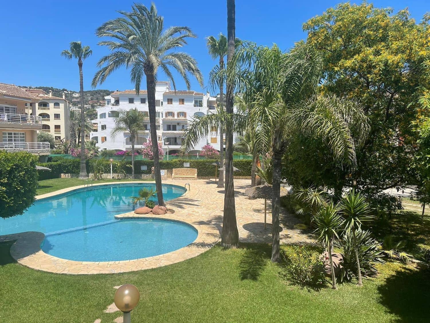 3 makuuhuone Huoneisto vuokrattavana paikassa Javea / Xabia mukana uima-altaan 
autotalli - 1 850 € (Ref: 8248159)