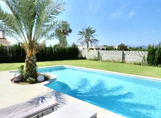 4 quarto Moradia para arrendar em Oliva Pueblo, Oliva com piscina garagem - 2 100 € (Ref: 8248217)