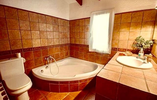 3 bedroom Villa for rent in Puerto, Javea / Xàbia with pool garage - € 2,100 (Ref: 8248219)