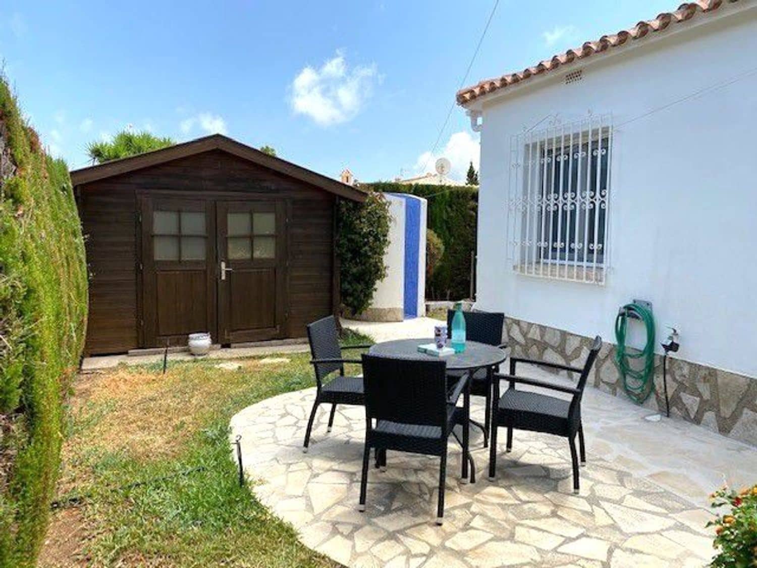 Casa de 2 habitaciones en Dénia en alquiler con piscina garaje - 1.750 € (Ref: 8299776)